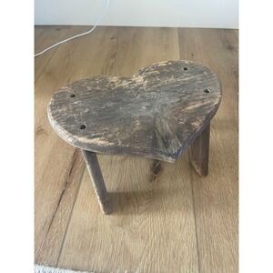 Vintage Rustic Heart Shaped Wooden Stool Handmade Primitive Farmhouse Decor